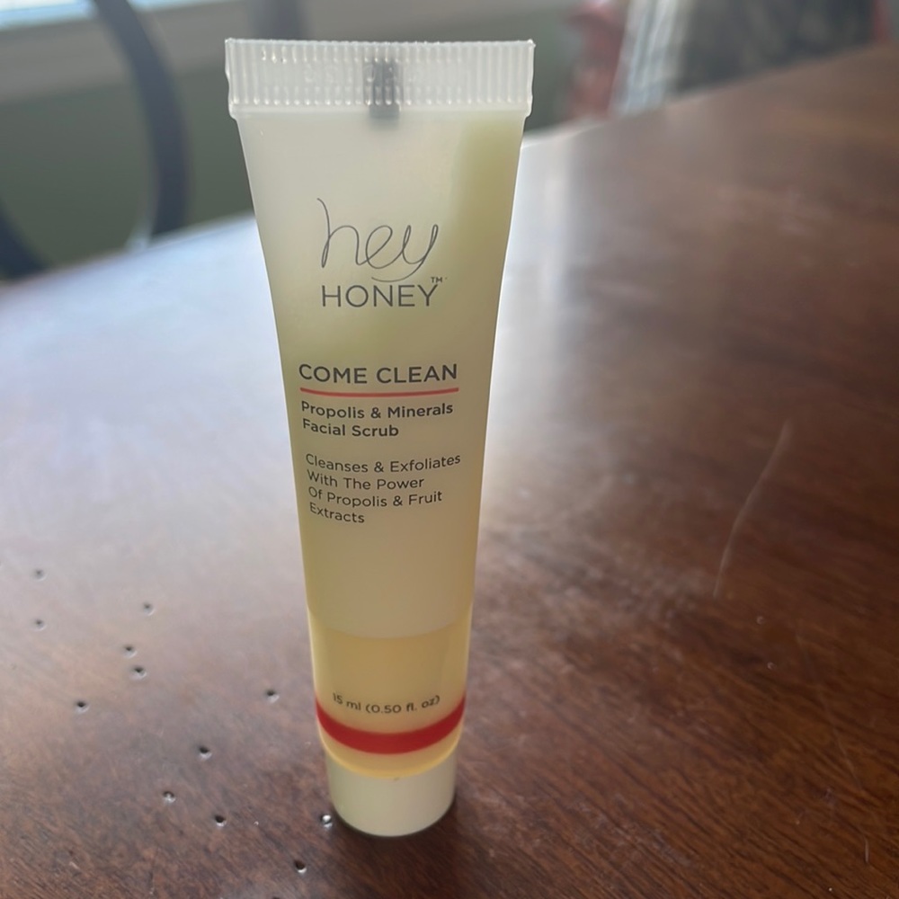 Hey Honey Facial Scrub new .50 Oz